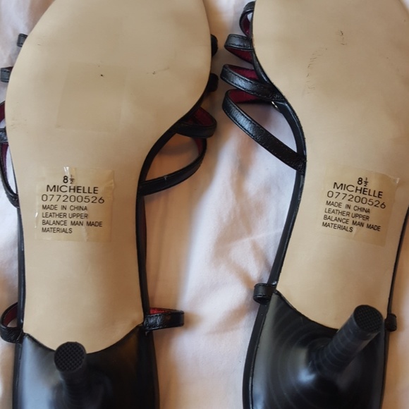 Black heels. NWOT size 8.5 - Picture 3 of 4